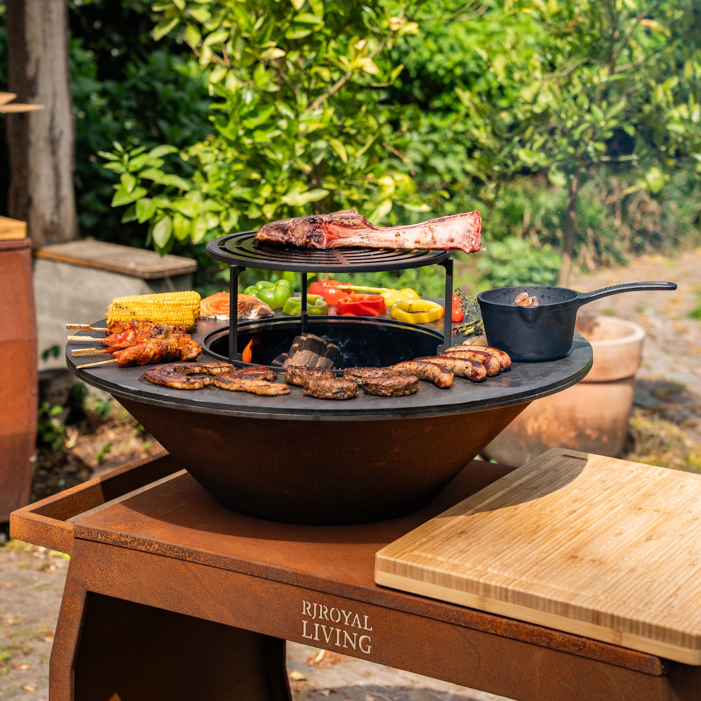 BBQ Plancha Grill Big Jack Cortenstahl 2.0 - Mit Abdeckung und Holzlager
